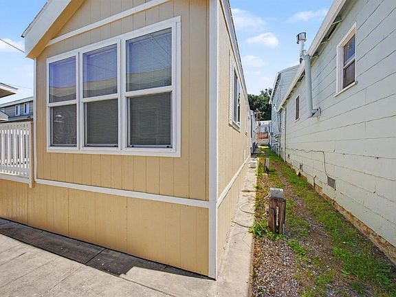 3rd image of 1468 Grand Ave #38