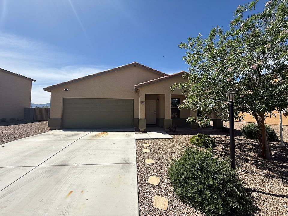 1st image of 3702 E Andrea Dr