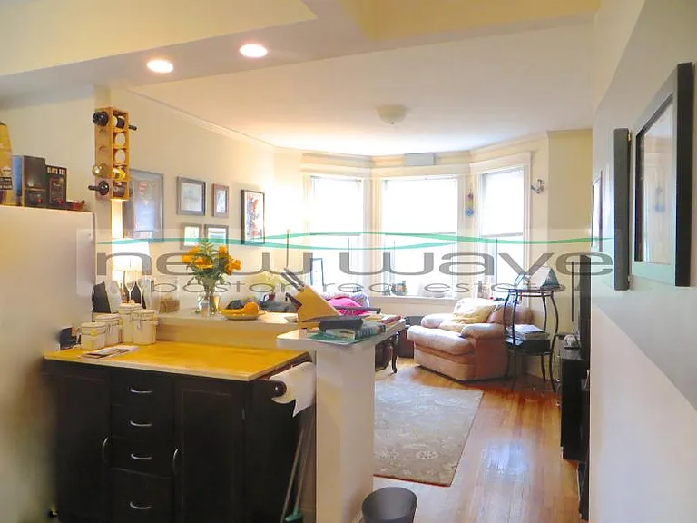 58 Queensberry St #11 — Photo 7