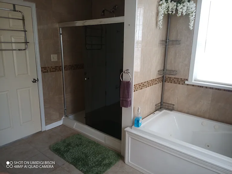 501 NE 4th St — Photo 17