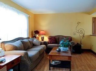 614 Howard Ct, Dundee, IL 60118