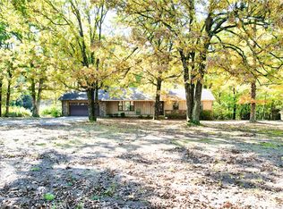 5943 W Wheeler Rd, Fayetteville, AR 72704