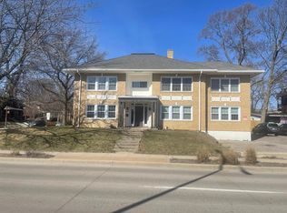404 E 38th St #A, Indianapolis, IN 46205