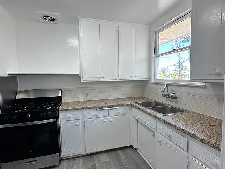 5286 E Las Lomas St — Photo 6