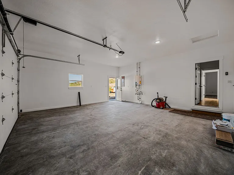 502 Angel Way — Photo 13