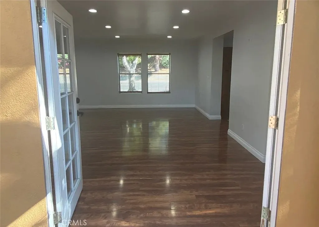 3 bed, 1660 sqft, $5,495 — Photo 4