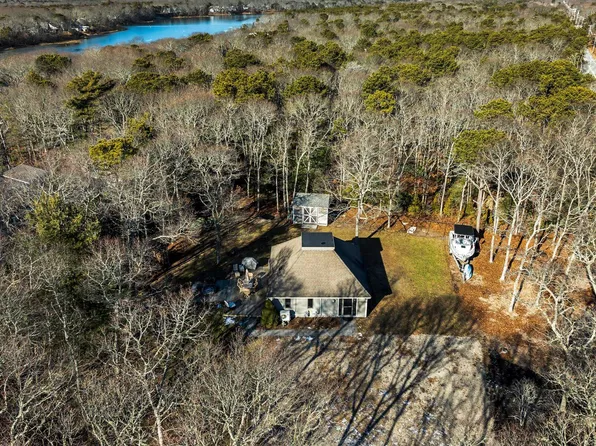 277 Central Avenue, East Falmouth, MA 02536