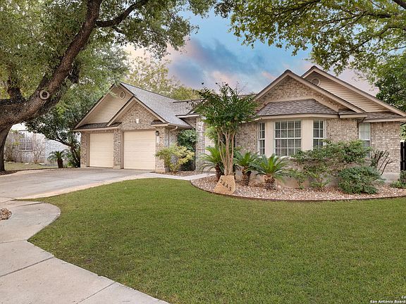 3rd image of 2443 OAKLINE DR