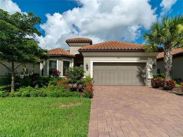 8463 Palacio Ter W, Naples, FL 34113