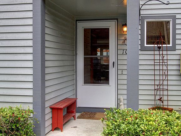 2nd image of 10507 NE 115th Ln