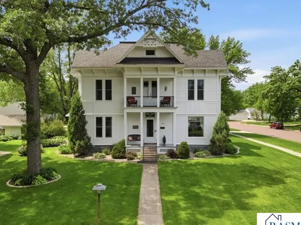 425 N Linton St, Blue Earth, MN 56013