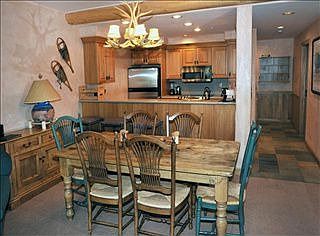 4th image of 292 E Meadow Dr #554