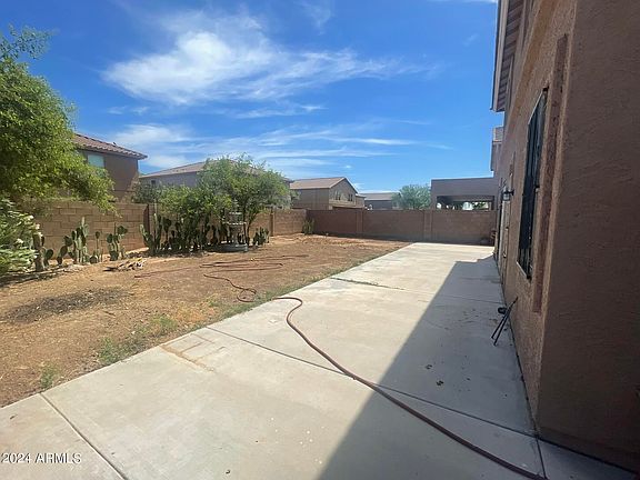4th image of 3206 W SAINT ANNE Avenue