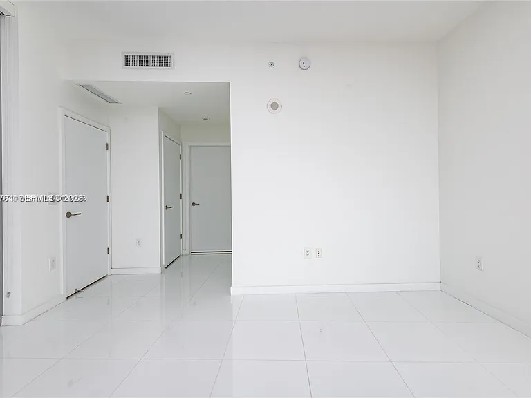 851 NE 1st Ave #2100 — Photo 25