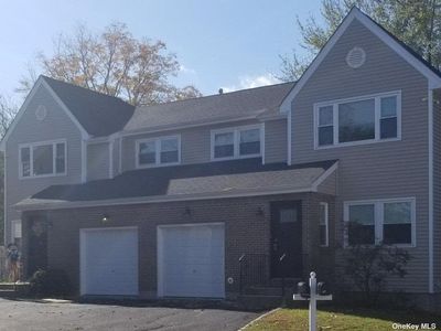 26-28 Rita Ct, Massapequa, NY, 11758