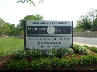 1300 Army Navy Dr APT 506, Arlington, VA 22202