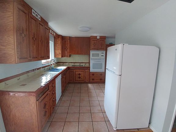 5th image of 905 S Jersey St