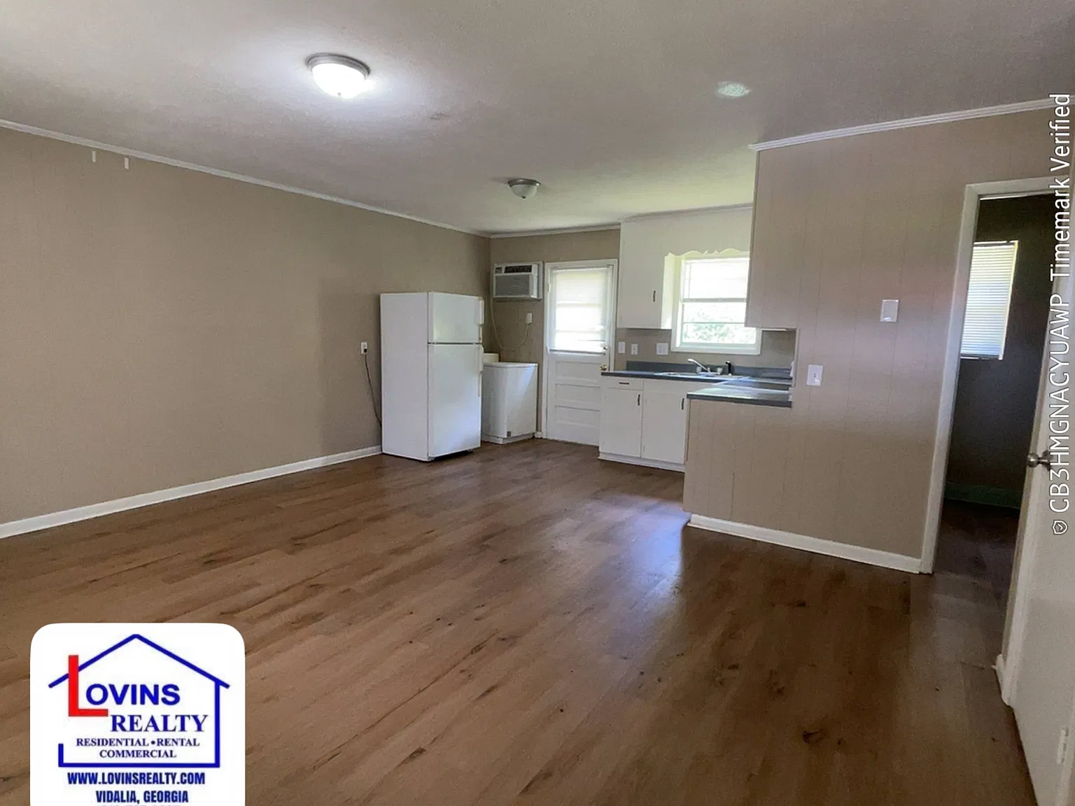 Hart - 300-302 Nita Dr. - 302 A — Photo 2