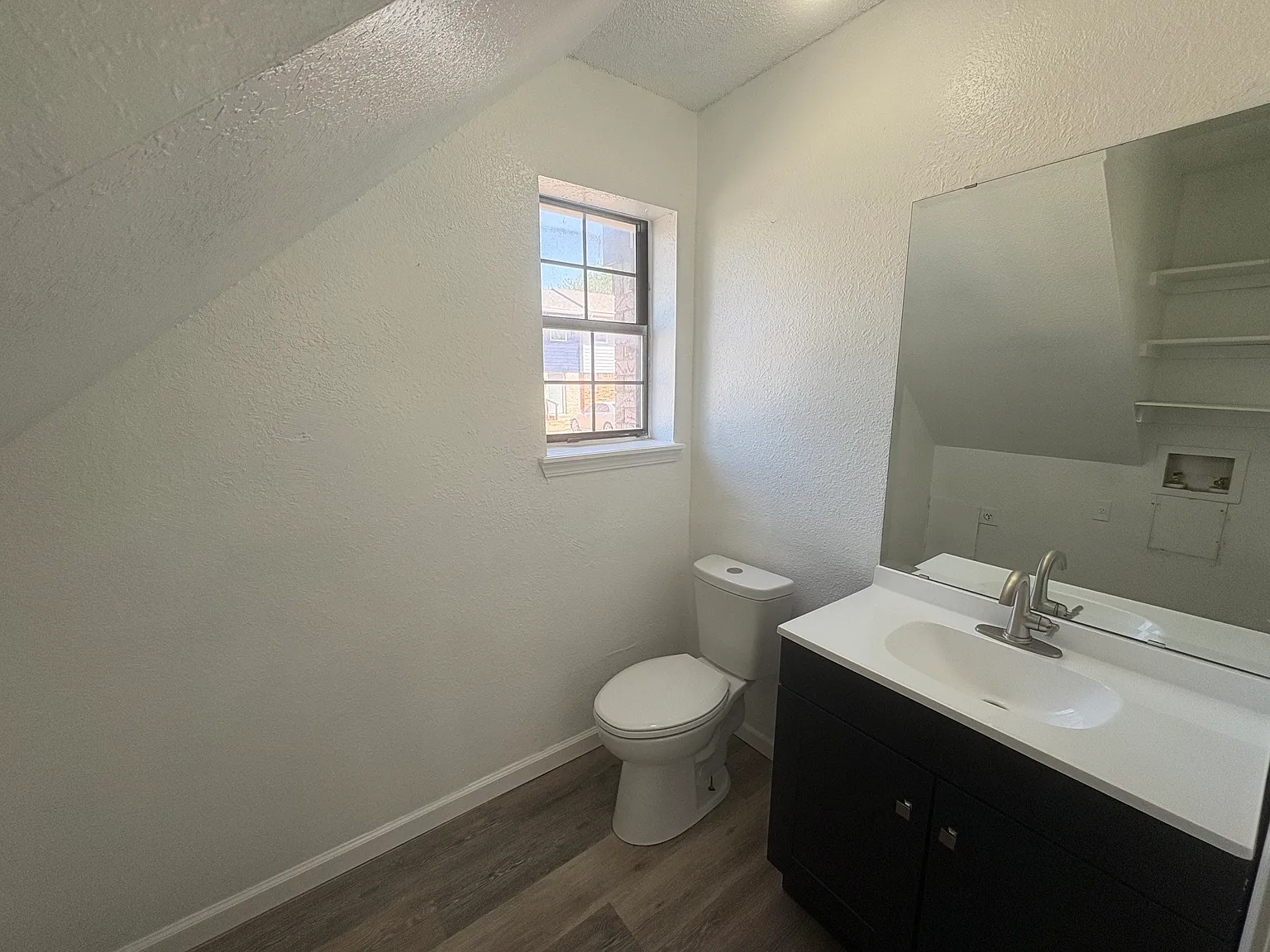 College Park Townhouses — Photo 4