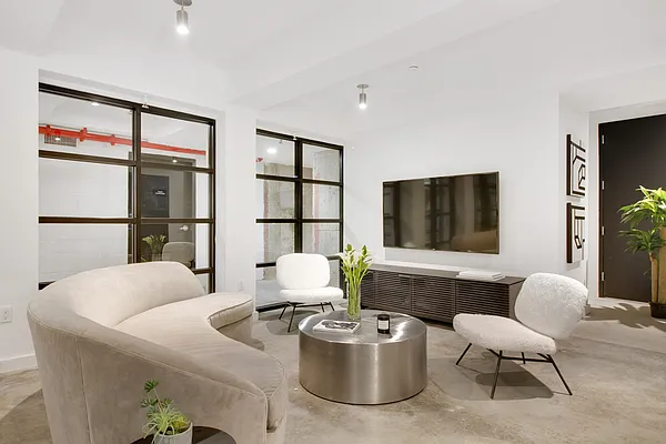 Rented by City Wide Apartments | media 15