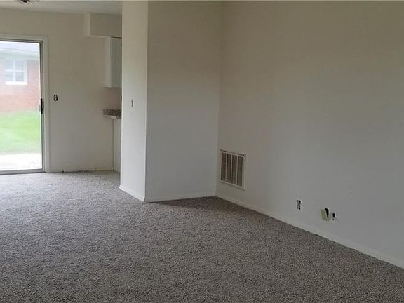 5th image of 2503 Sassafras Dr