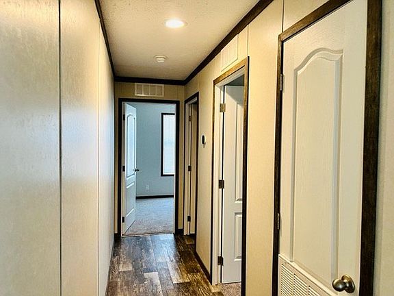 4th image of 2129 Arrowhead Dr #52