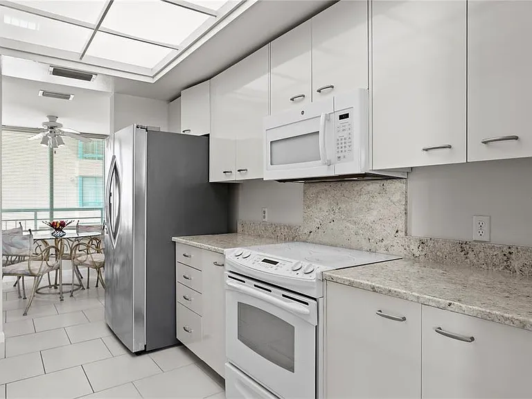 1540 Gulf Blvd #2107 — Photo 20