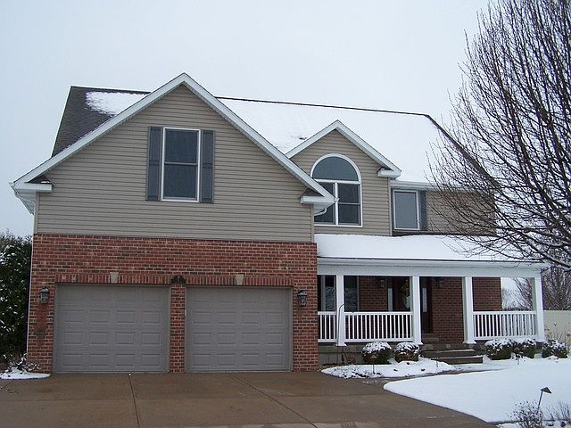 1st image of 5 Kiley Dr