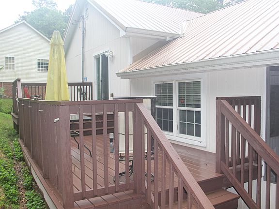 3rd image of 2406 Pineway Trl