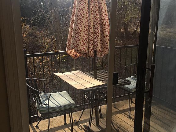 4th image of 1021C Margate Ct