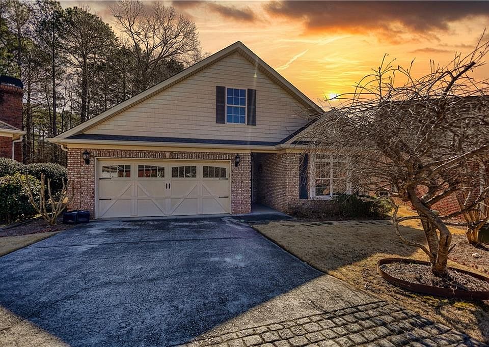 1st image of 10110 Malcolm Ct