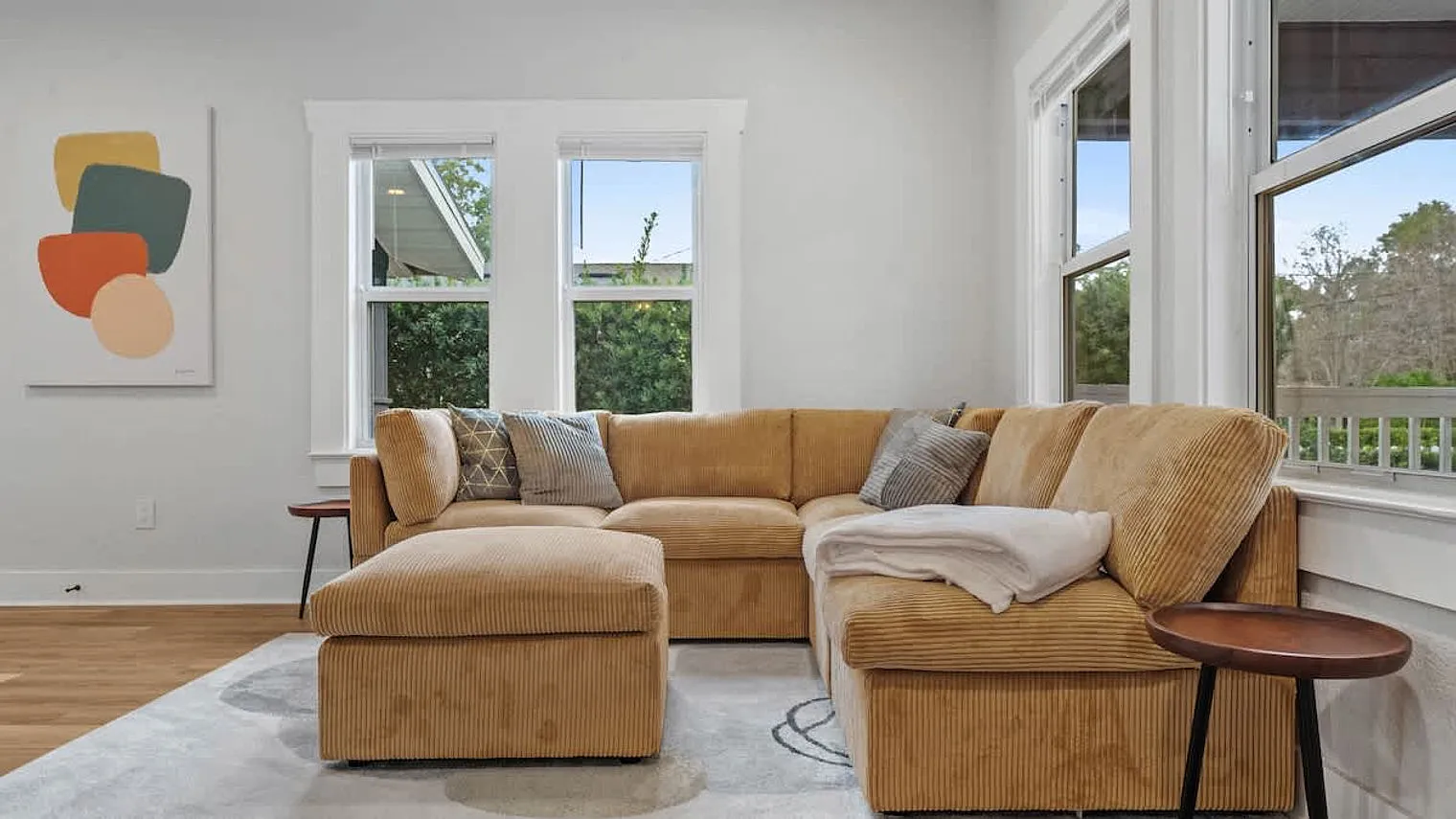 4 bed, 2.0 bath, 1797 sqft, $6,441 — Photo 2