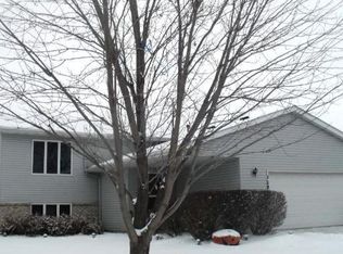 1285 Miller St S, Shakopee, MN 55379