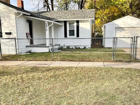 2412 W 1st St N, Wichita, KS 67203