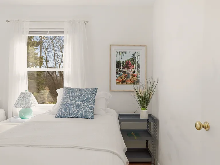 415 Wapping Rd — Photo 33