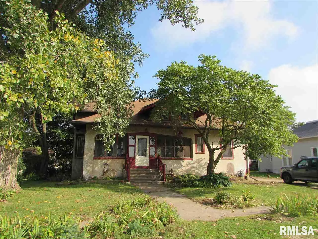 100 E Magnolia St photo 1