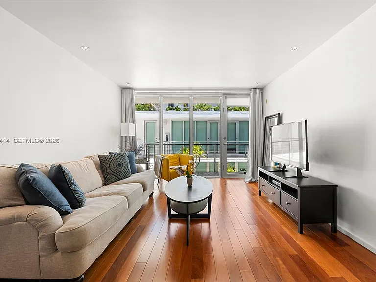 1601 West Ave #202 — Photo 6