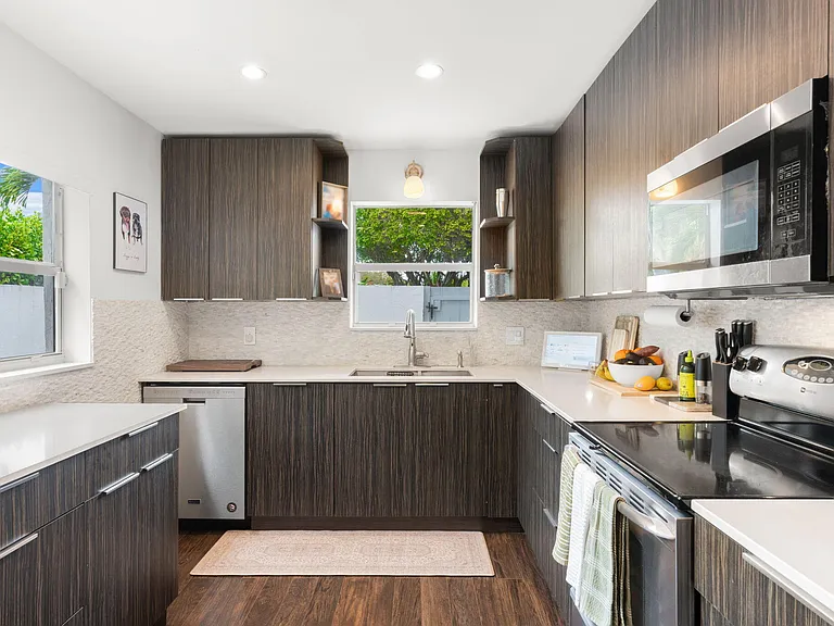 2956 Florida Blvd — Photo 9