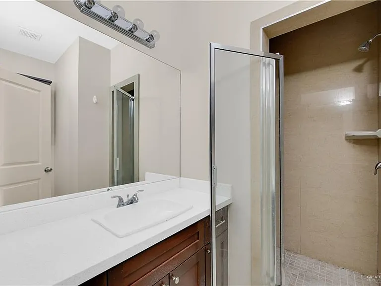 3004 S L St #2 — Photo 9