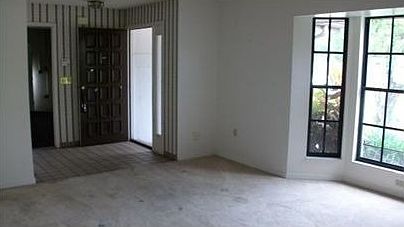 4th image of 5313 19th Ave W