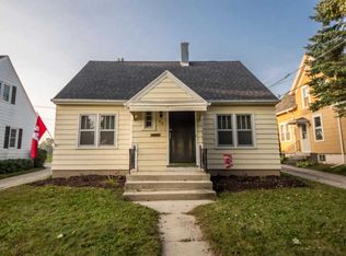 316 Leavens Ave, Sheboygan Falls, WI 53085