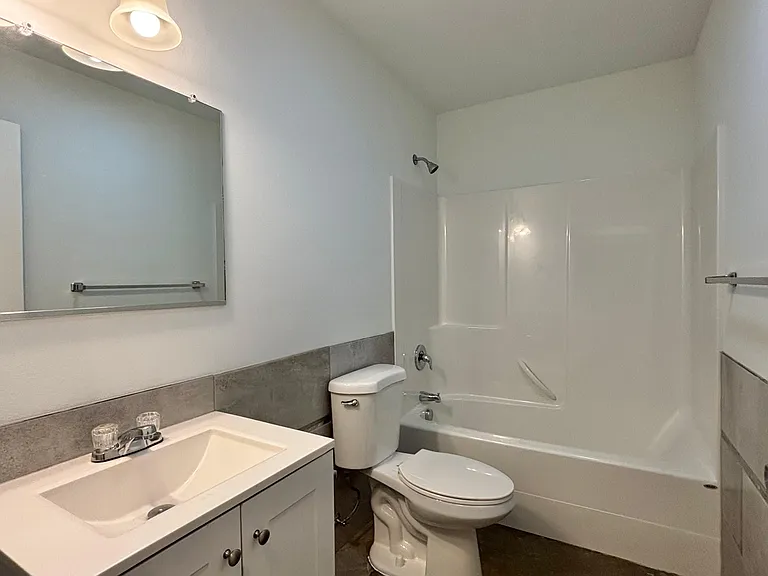 11908 E 4th Ave #1 — Photo 10