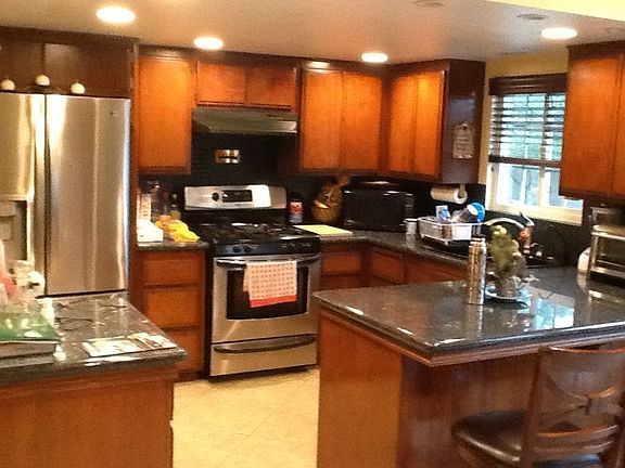 2nd image of 11508 Painter Ave