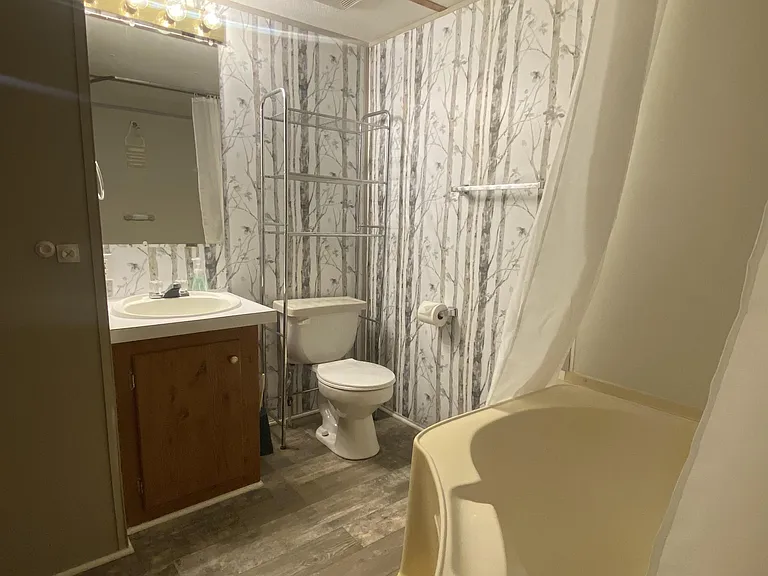 2894 Lake Upchurch Dr — Photo 1