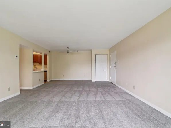 10117 Prince Pl Unit 303-2B, Upper Marlboro, MD 20774