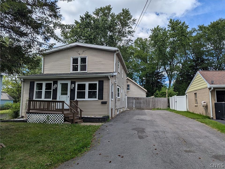 1st image of 428 Garden City Dr