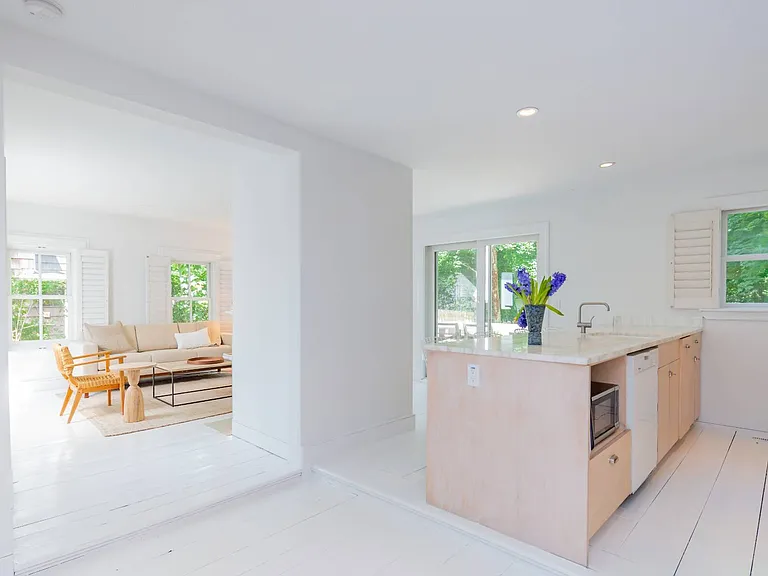 19 Grand St — Photo 13