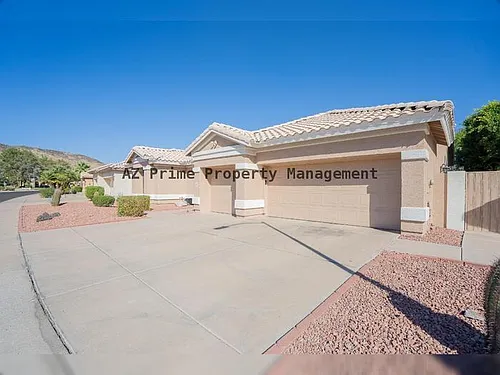 6123 W Louise Dr Photo 1