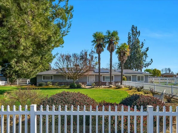 8302 S Leonard Ave, Fowler, CA 93625