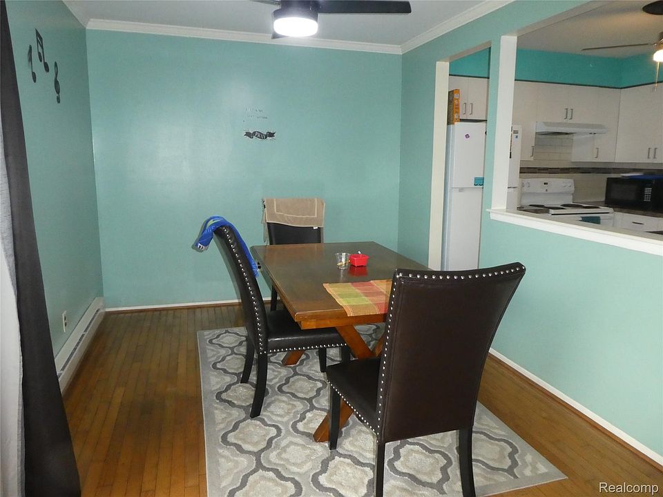 7482 Woodview St Apt 4, photo 7